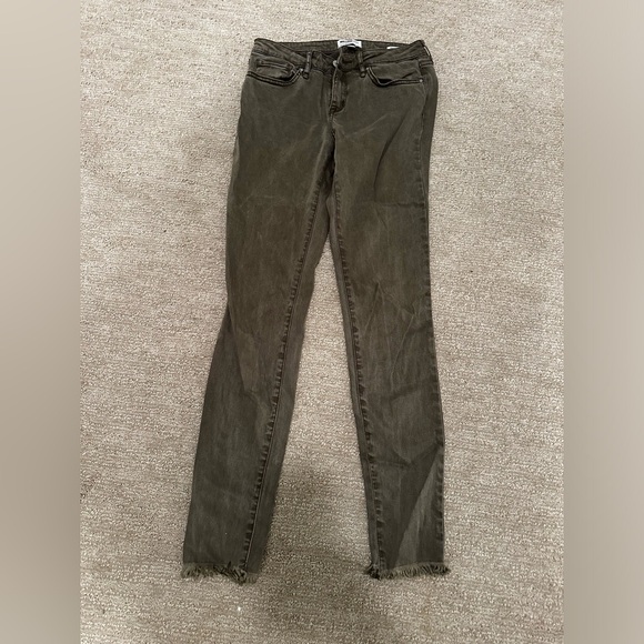 William Rast Jeans - Picture 1 of 3